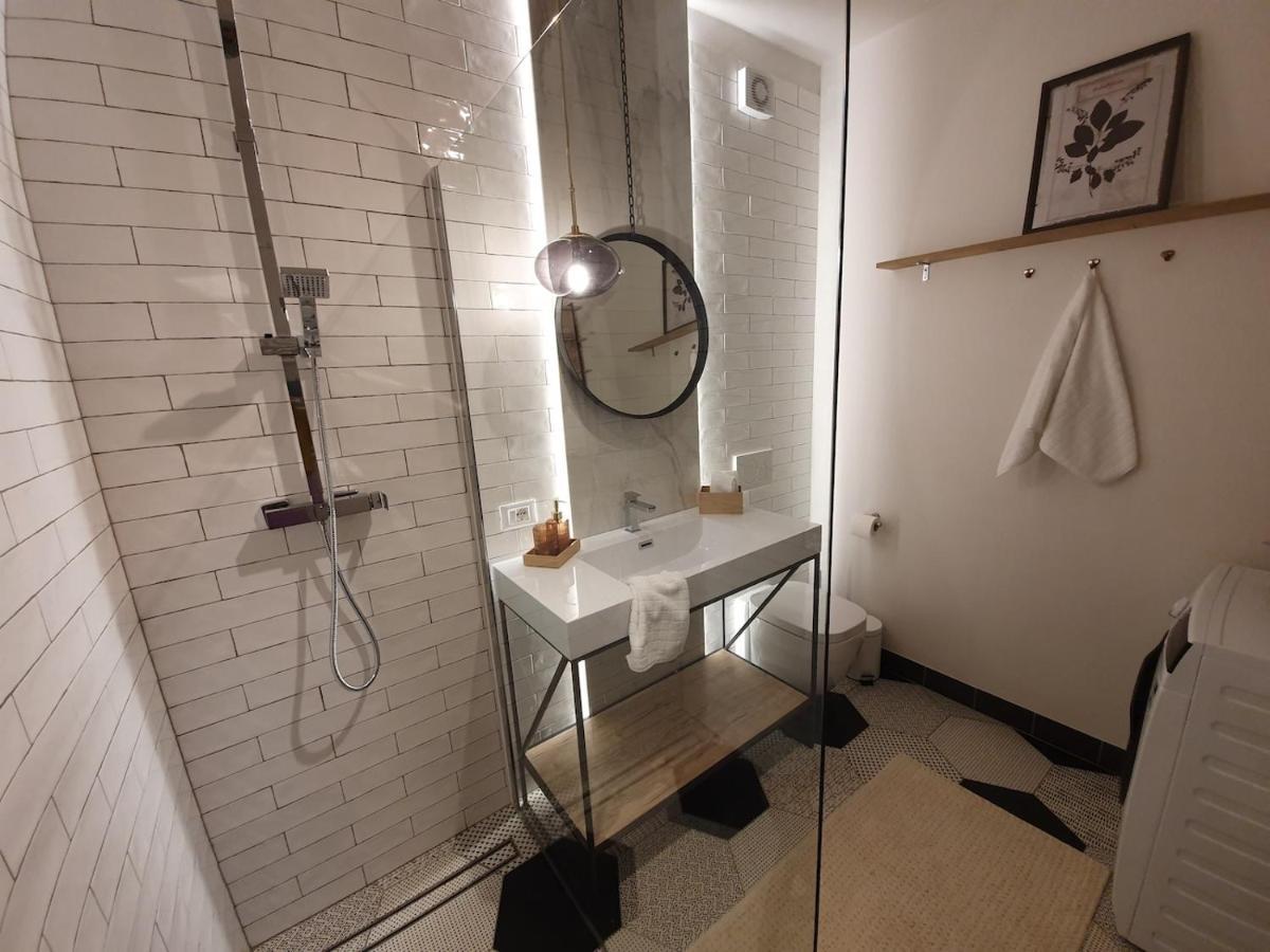 The Mirror Guesthouse - Terme Merano Exterior foto